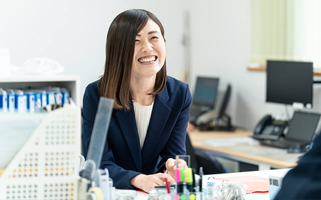 法務スタッフ 稲岡 有未
